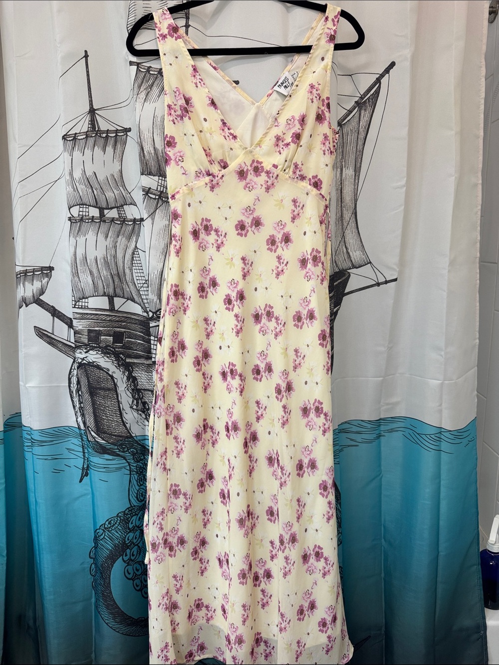 Princess Polly Floral Slip Dress in Cream with Pink Bouquet Print